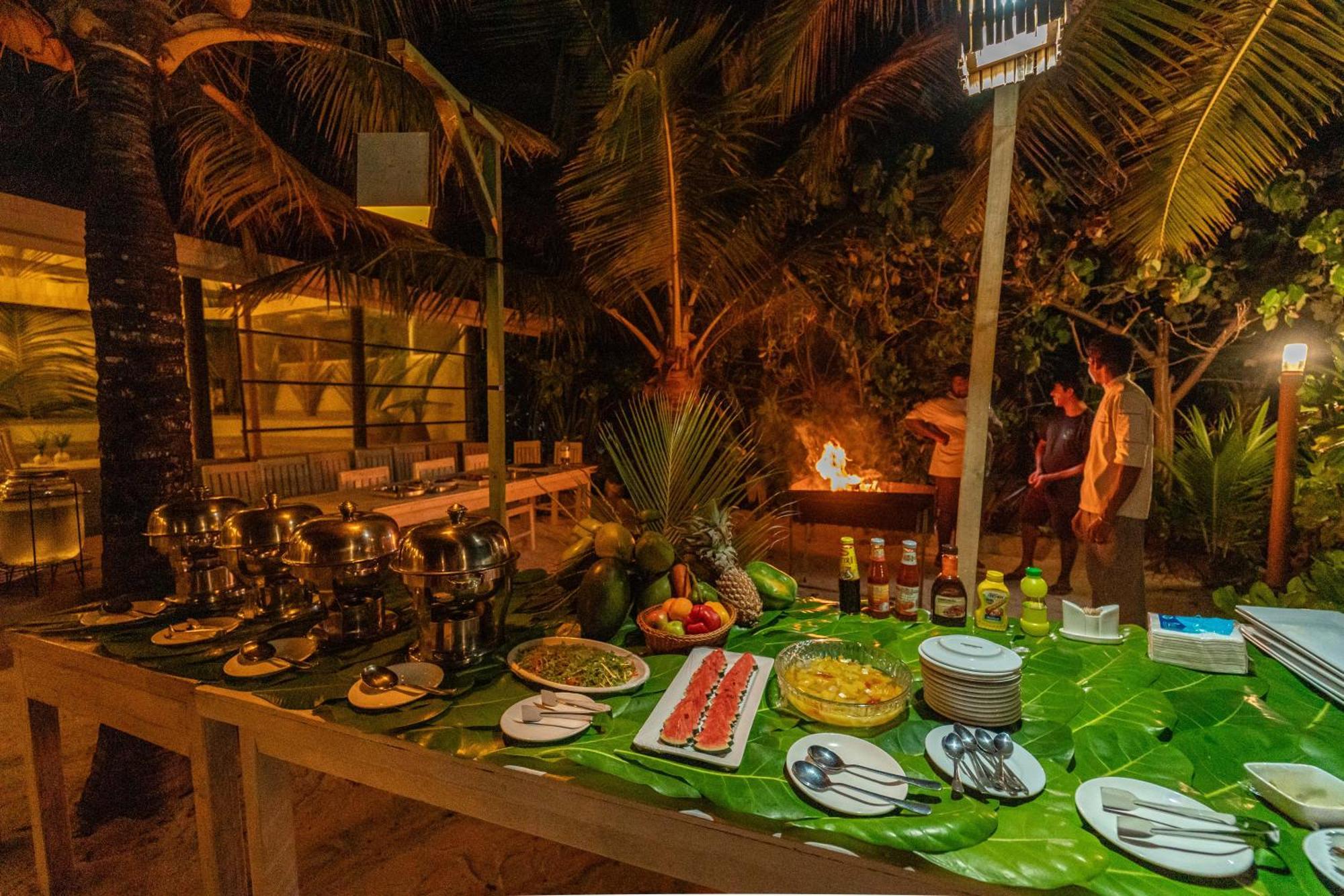 מלון Fehendhoo Tropical Tree מראה חיצוני תמונה